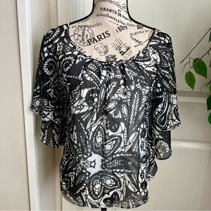 Express Bat Sleeve Chiffon Overlay Print Top Black White Sz XS